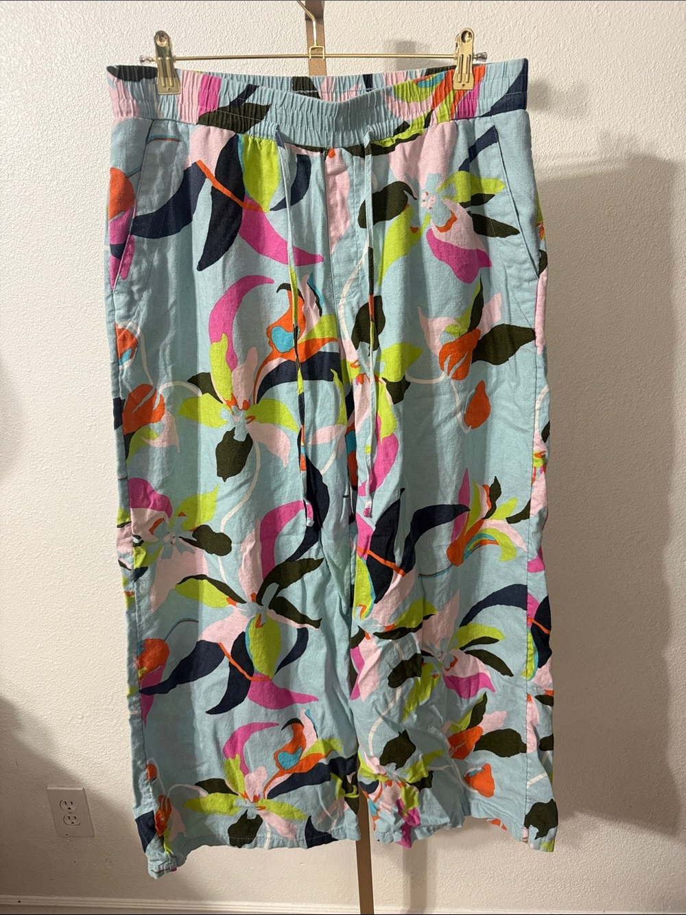 A NEW DAY- Light Blue Floral wide leg linen blend pants Drawstring Waist- Large